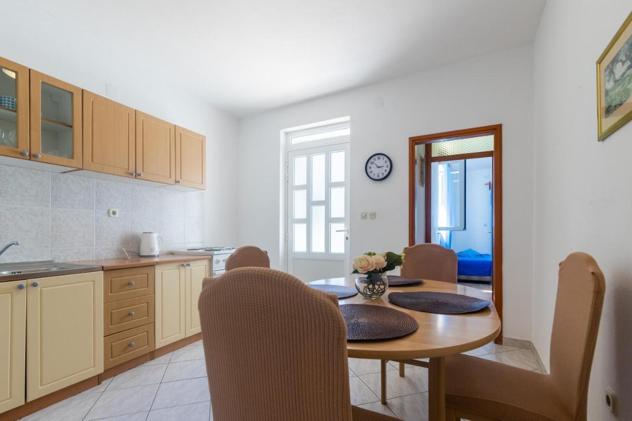 Apartments With A Parking Space Ivan Dolac, Hvar - 15784 Exterior foto